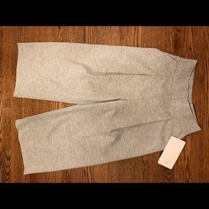 Lululemon pants.  Women’s size 4.